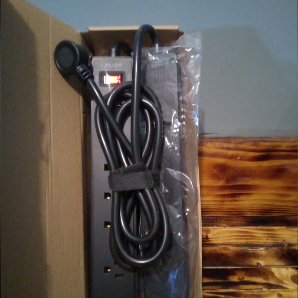 2 Pack Power Strip Surge Protector - Picture 4 of 10
